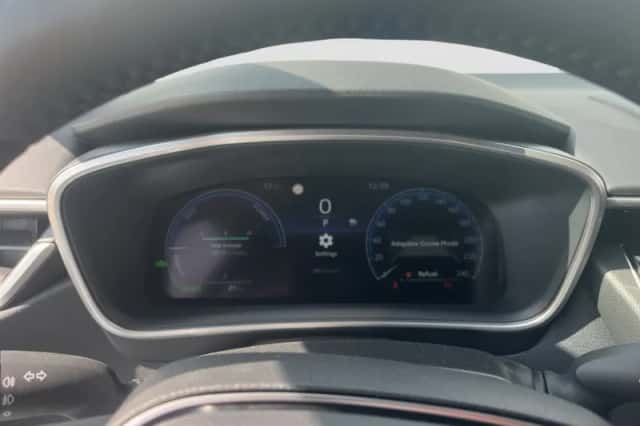 Suzuki Swace (2025) thumbnail 6