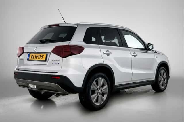 Suzuki Vitara (2023) thumbnail 2