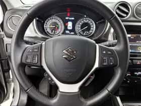 Suzuki Vitara (2022) thumbnail 17