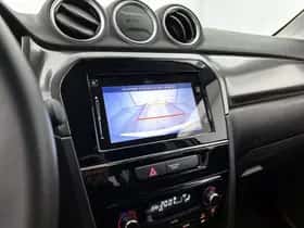Suzuki Vitara (2022) thumbnail 8