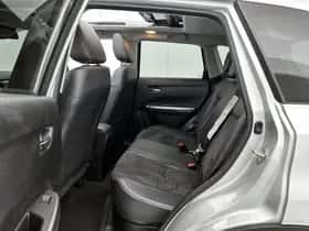 Suzuki Vitara (2022) thumbnail 18