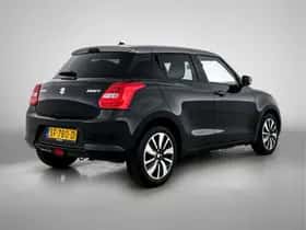 Suzuki Swift (2018) thumbnail 2