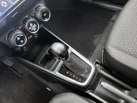Suzuki Swift (2018) thumbnail 18