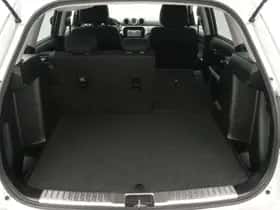 Suzuki Vitara (2015) thumbnail 11