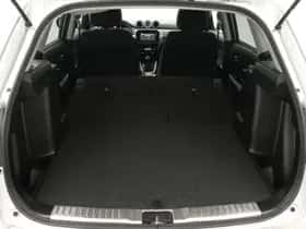 Suzuki Vitara (2015) thumbnail 12