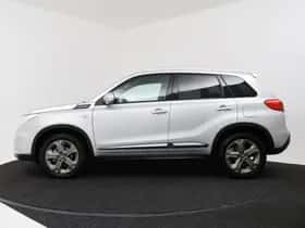 Suzuki Vitara (2015) thumbnail 3