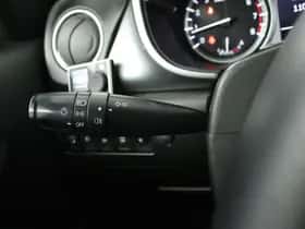 Suzuki Vitara (2015) thumbnail 22