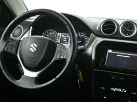 Suzuki Vitara (2015) thumbnail 7