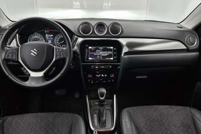 Suzuki Vitara (2023) thumbnail 4