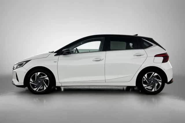 Hyundai i20 (2021) thumbnail 3