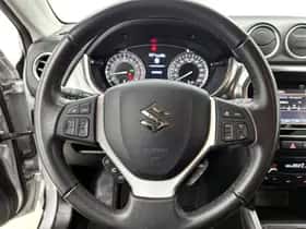 Suzuki Vitara (2022) thumbnail 17