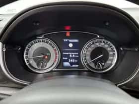 Suzuki Vitara (2022) thumbnail 5