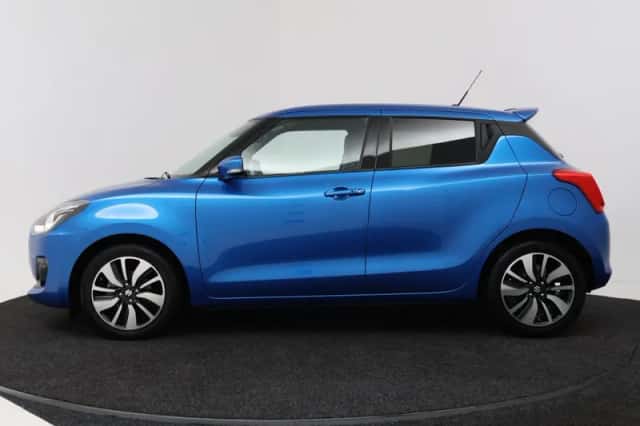 Suzuki Swift (2017) thumbnail 3