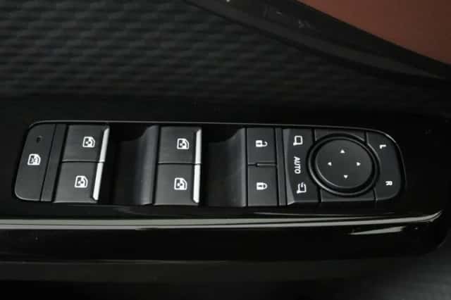 Suzuki E_Vitara (2026) thumbnail 4