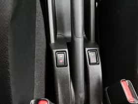 Suzuki Swift (2024) thumbnail 18