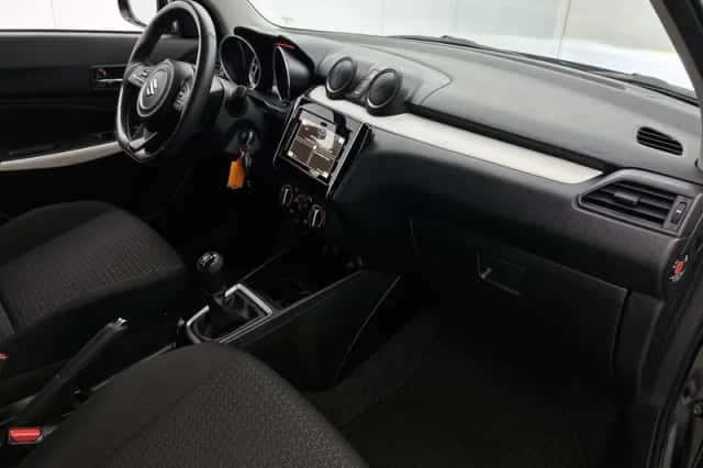Suzuki Swift (2024) thumbnail 6