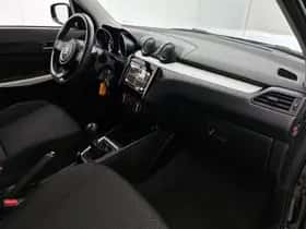 Suzuki Swift (2024) thumbnail 6