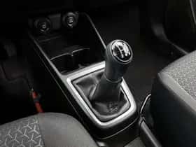 Suzuki Swift (2024) thumbnail 10