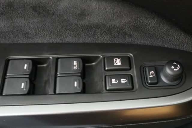 Suzuki Vitara (2025) thumbnail 4