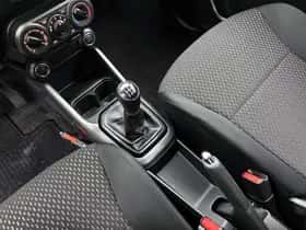 Suzuki Ignis (2024) thumbnail 9