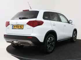 Suzuki Vitara (2020) thumbnail 2