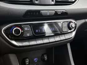 Hyundai i30 (2021) thumbnail 9