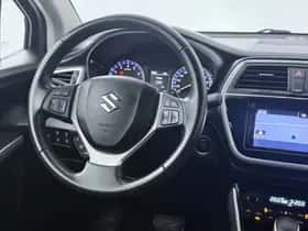 Suzuki S-Cross (2021) thumbnail 6