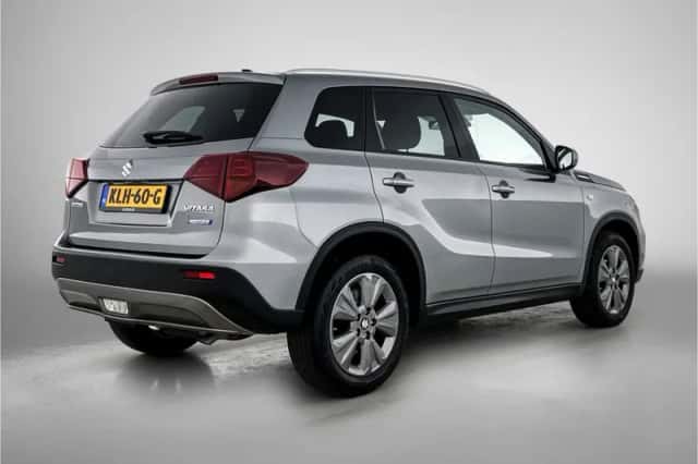 Suzuki Vitara (2023) thumbnail 2