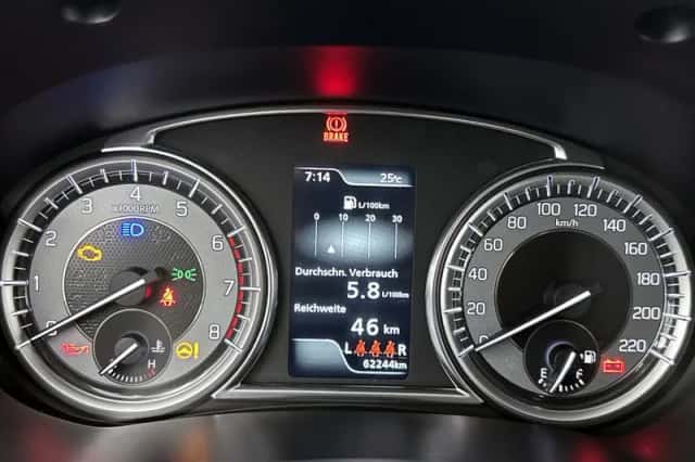 Suzuki Vitara (2023) thumbnail 5