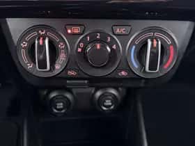 Suzuki Swift (2018) thumbnail 13