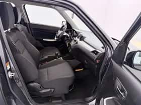 Suzuki Swift (2018) thumbnail 21