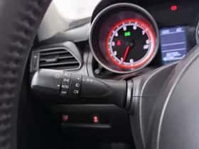 Suzuki Swift (2018) thumbnail 7