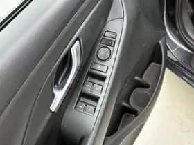 Hyundai i30 (2022) thumbnail 22