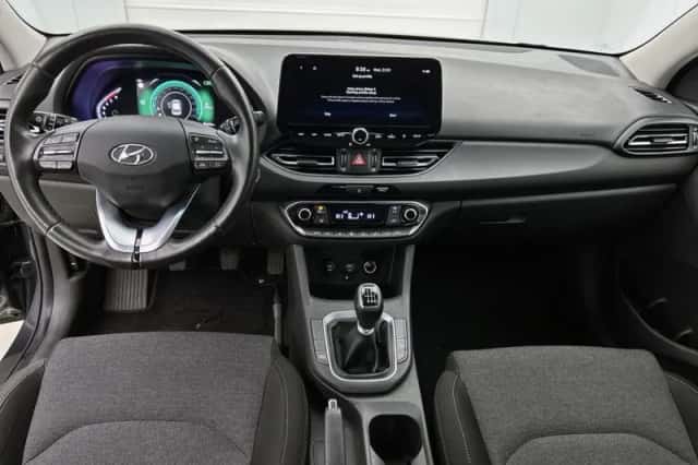 Hyundai i30 (2022) thumbnail 4