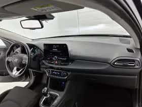 Hyundai i30 (2022) thumbnail 6