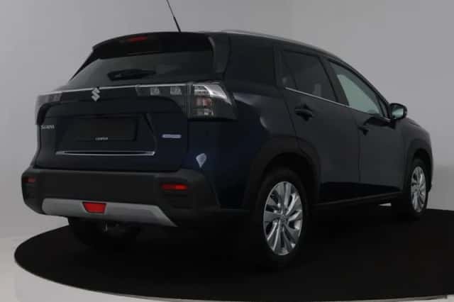 Suzuki S-Cross (2026) thumbnail 2