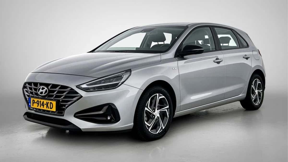 Hyundai i30 (2022) — foto 1
