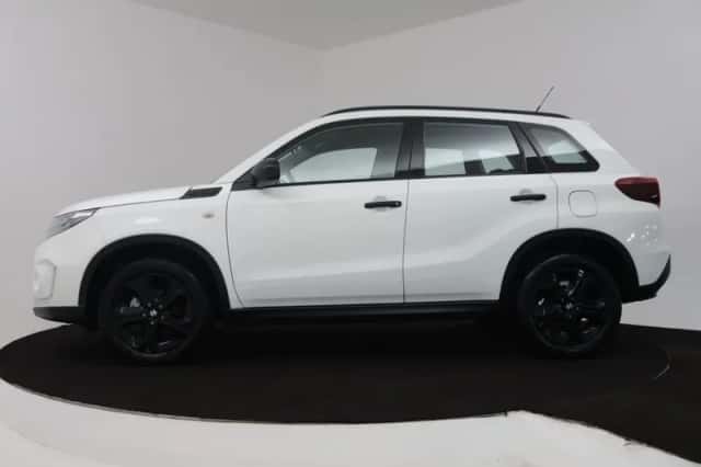 Suzuki Vitara (2025) thumbnail 3