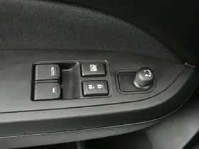 Suzuki Vitara (2025) thumbnail 5