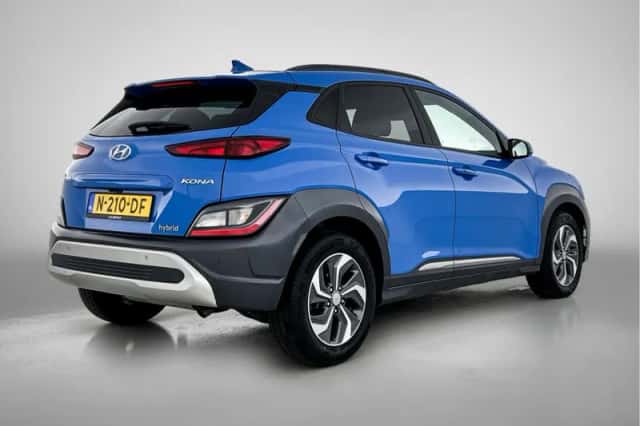 Hyundai Kona (2021) thumbnail 2