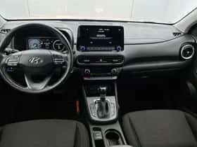 Hyundai Kona (2021) thumbnail 4
