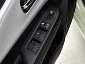 Suzuki Swift (2025) thumbnail 22