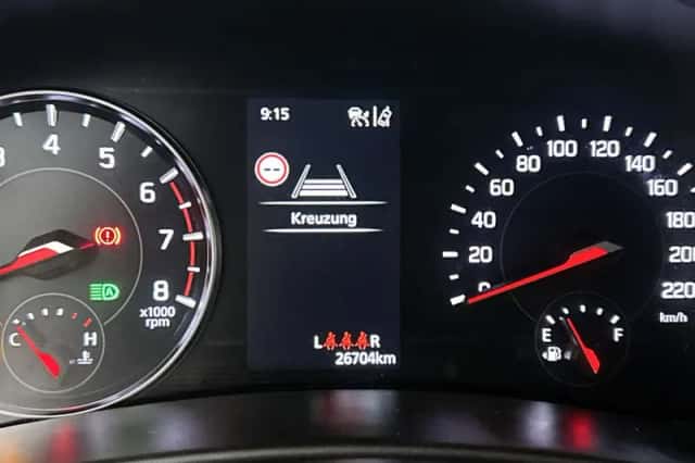 Suzuki Swift (2025) thumbnail 5
