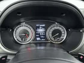 Suzuki Vitara (2021) thumbnail 6