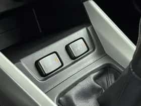 Suzuki Vitara (2016) thumbnail 23