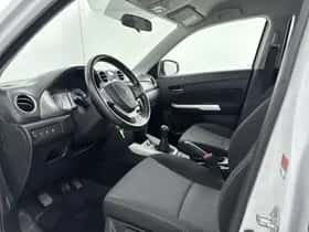 Suzuki Vitara (2016) thumbnail 26
