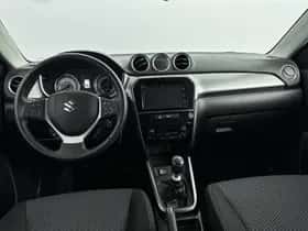 Suzuki Vitara (2023) thumbnail 4