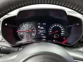 Suzuki Swift (2025) thumbnail 5