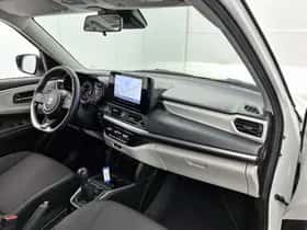 Suzuki Swift (2025) thumbnail 6