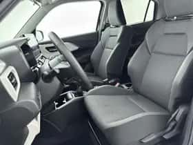 Suzuki Swift (2025) thumbnail 13